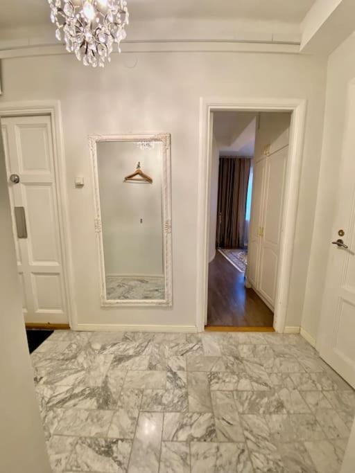 Glorious Apartment In Hakaniemi Helsínquia Exterior foto