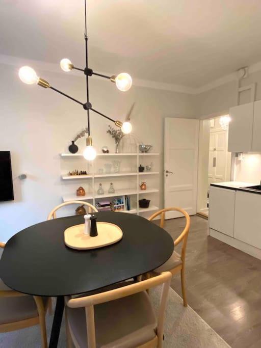 Glorious Apartment In Hakaniemi Helsínquia Exterior foto